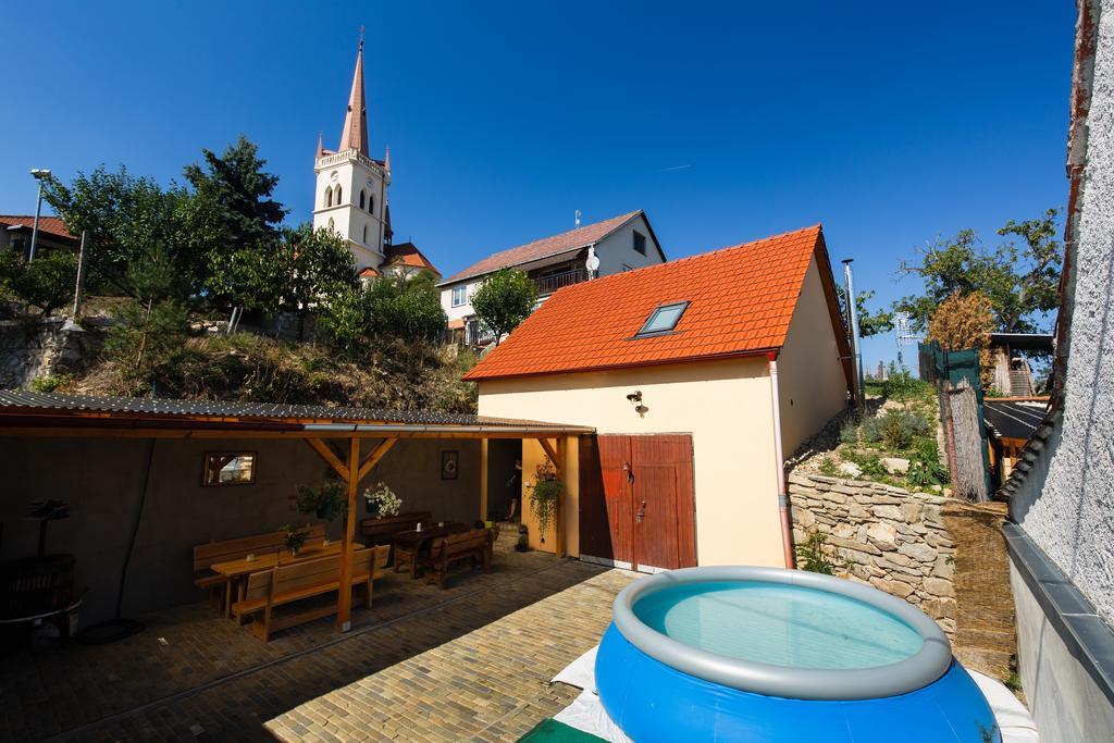 Nad Vinnym Sklipkem Znojmo Exterior photo